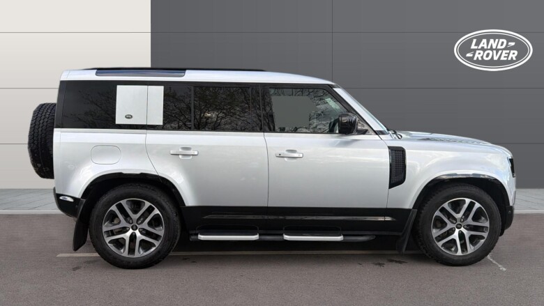 Land Rover Defender 3.0 D250 X-Dynamic SE 110 5dr Auto Diesel Estate